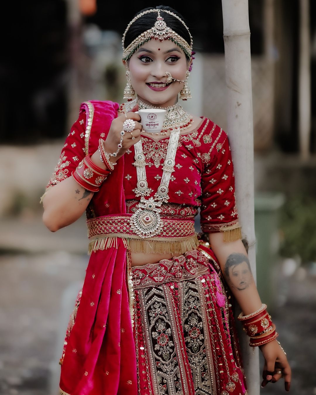 dulhan single pose