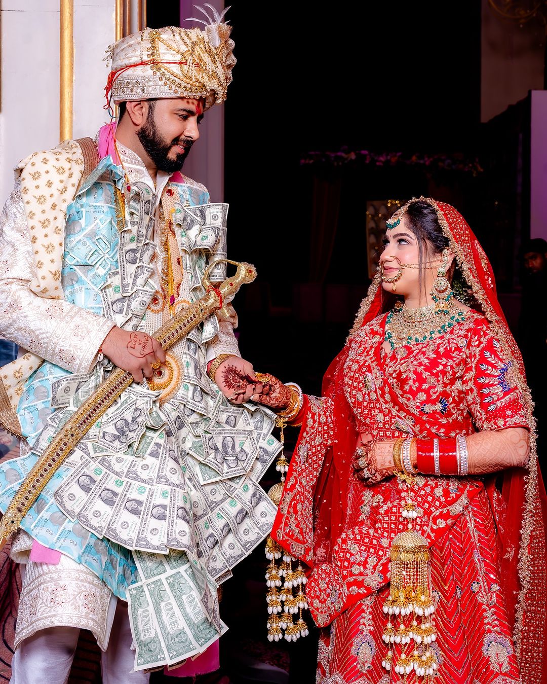 romantic wedding couple poses ,couple pose